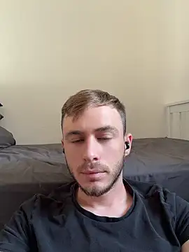 Snapshot of Julian128 chatting on 07.26.26 Julian128 online show from 07.26.26