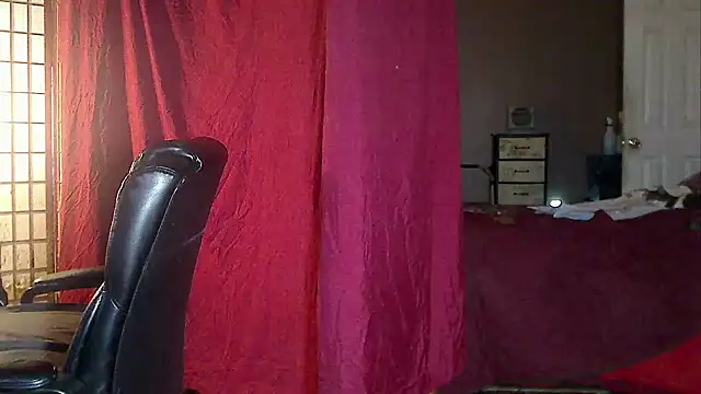Ireallysquirt online show from 01.15.25