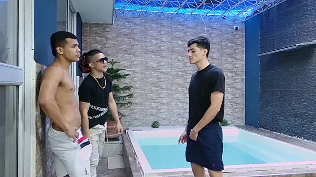 Snapshot of Boysgang_sex chatting on 01.27.25 Boysgang sex online show from 01.27.25