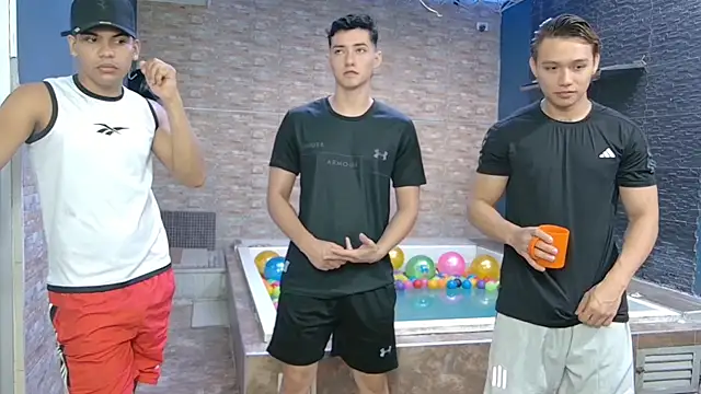 Snapshot of Boysgang_sex chatting on 10.07.25 Boysgang sex online show from 10.07.25