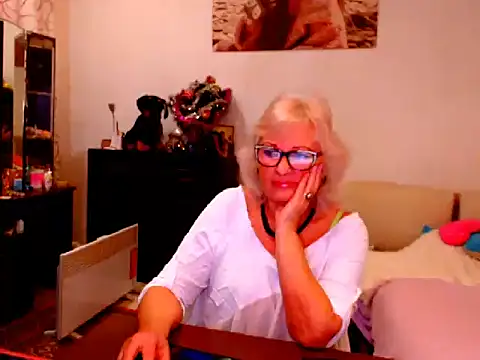 Natali7634 online show from 12.18.24