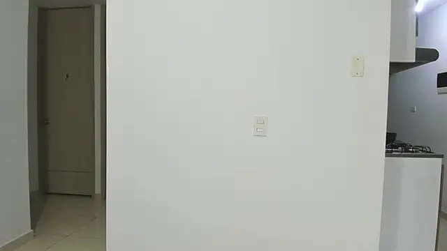 Emi latingirl online show from 10.18.25