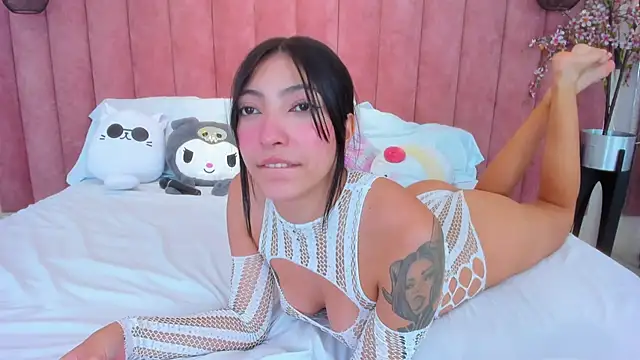 Snapshot of MarianaBranzz chatting on 01.21.25 MarianaBranzz online show from 01.21.25