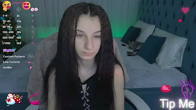 Snapshot of _Nika_Kik chatting on 01.16.25 Nika Kik online show from 01.16.25