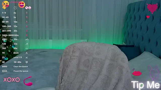 Snapshot of _Nika_Kik chatting on 01.19.25 Nika Kik online show from 01.19.25