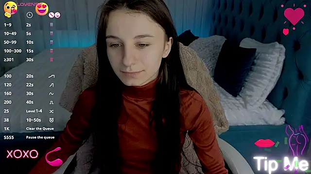 Snapshot of _Nika_Kik chatting on 02.01.25 Nika Kik online show from 02.01.25