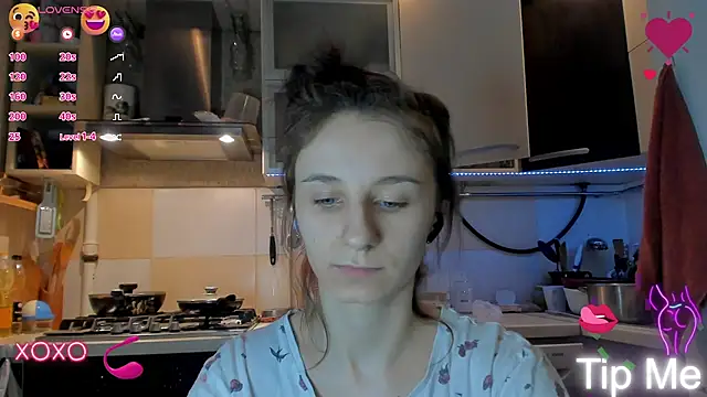 Snapshot of _Nika_Kik chatting on 03.06.25 Nika Kik online show from 03.06.25