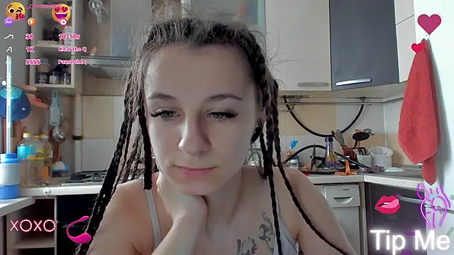 Snapshot of _Nika_Kik chatting on 03.13.25 Nika Kik online show from 03.13.25