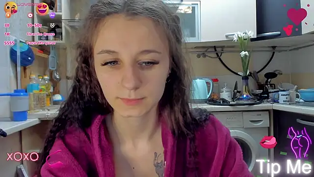 Snapshot of _Nika_Kik chatting on 03.13.25 Nika Kik online show from 03.13.25