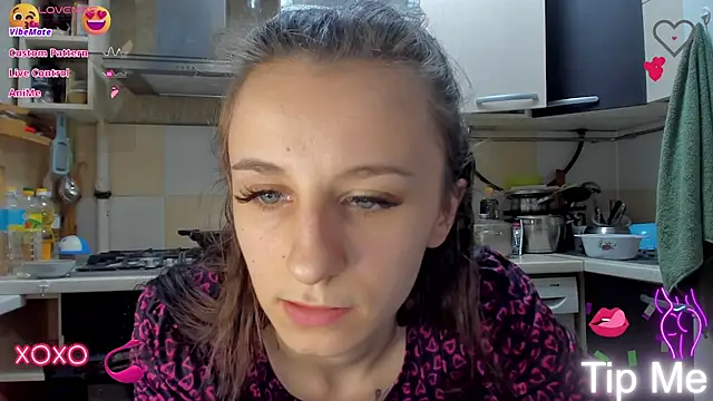 Snapshot of _Nika_Kik chatting on 03.16.25 Nika Kik online show from 03.16.25