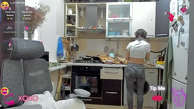 Snapshot of _Nika_Kik chatting on 09.26.25 Nika Kik online show from 09.26.25