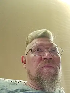 Pol1074 online show from 04.19.26