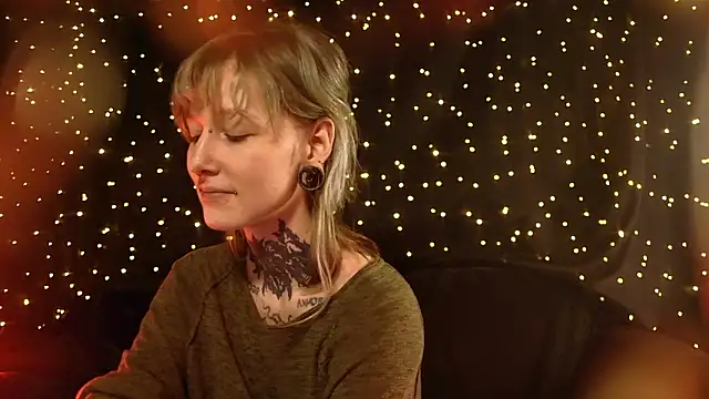 Littlespacemouse online show from 02.16.26