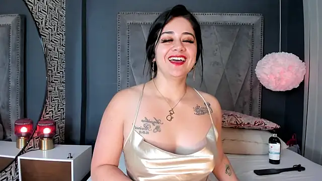nahomi sweett online show from 01.20.25