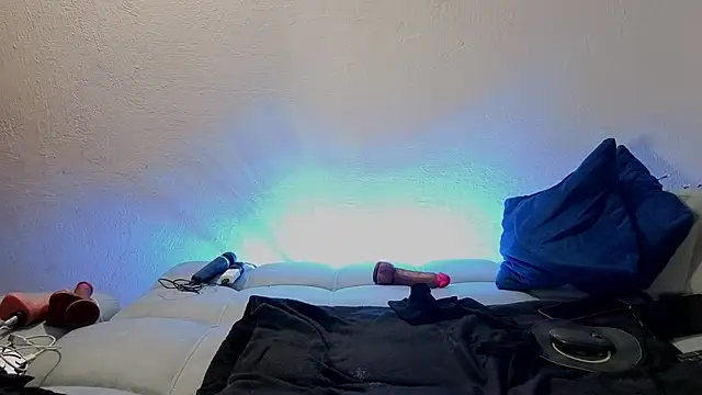 nahomi sweett online show from 04.14.26