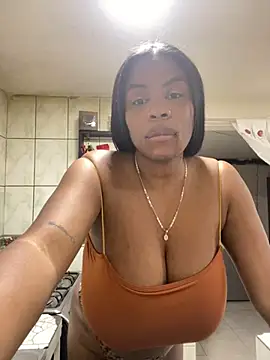 sammanta boobs online show from 12.08.24