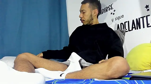 Aronxxs online show from 10.25.25