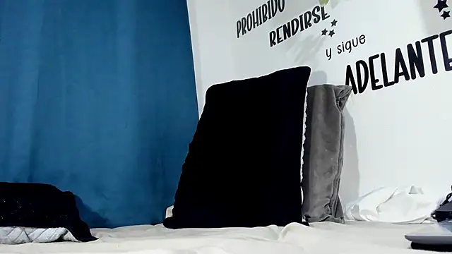 Aronxxs online show from 11.24.25