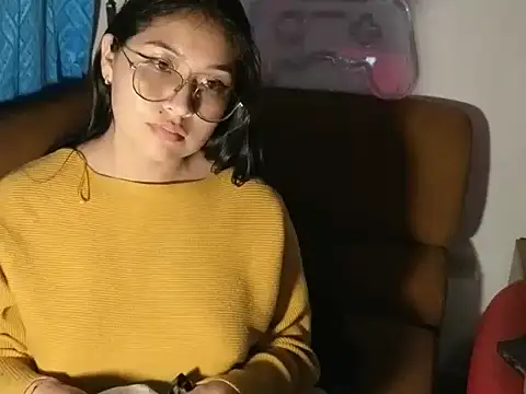 Snapshot of Caroll_Luna chatting on 12.14.24 Caroll Luna online show from 12.14.24