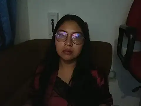 Snapshot of Caroll_Luna chatting on 12.25.24 Caroll Luna online show from 12.25.24