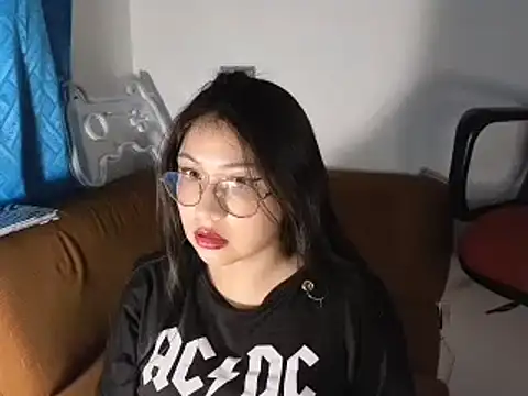 Snapshot of Caroll_Luna chatting on 12.26.24 Caroll Luna online show from 12.26.24