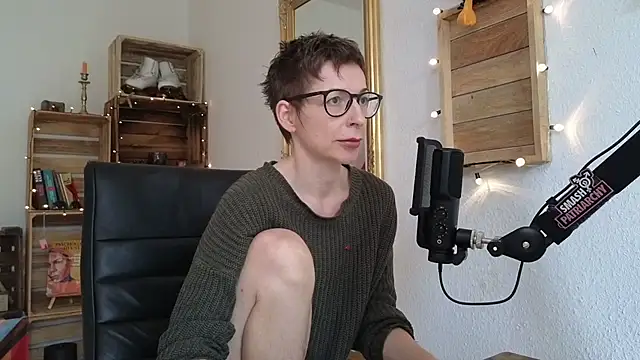 secretly naked online show from 09.18.25