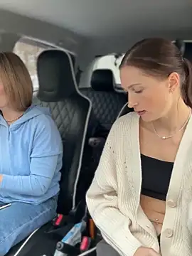 Snapshot of LavenderHot chatting on 10.08.25 LavenderHot online show from 10.08.25