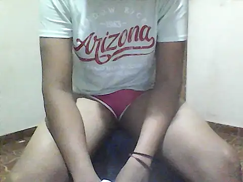 Snapshot of kiol45ty chatting on 10.03.25 kiol45ty online show from 10.03.25