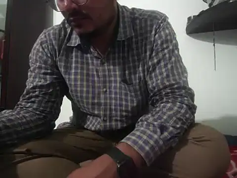 naughtymike0007 online show from 10.27.25