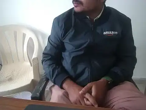 naughtymike0007 online show from 11.18.25