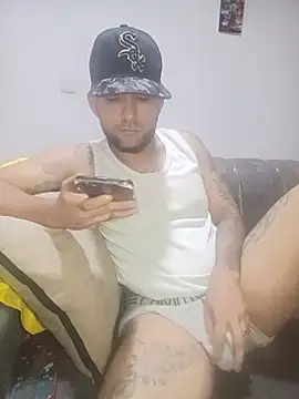 Snapshot of sexjim01 chatting on 06.26.26 sexjim01 online show from 06.26.26