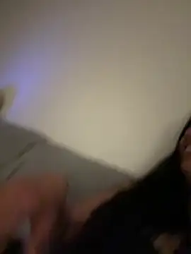 Snapshot of Gin4Cole chatting on 02.20.25 Gin4Cole online show from 02.20.25