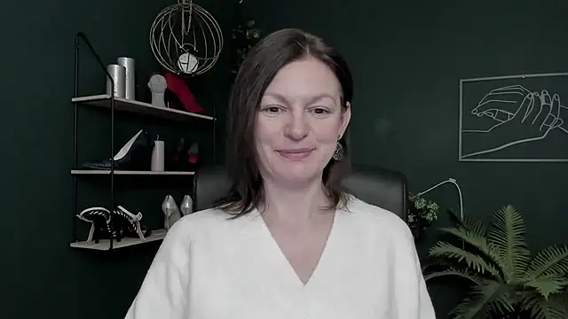 VivianWILD online show from 02.17.26