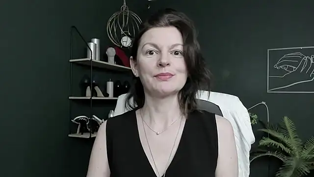 VivianWILD online show from 04.21.26