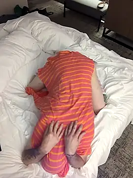 nickybaby online show from 10.24.25