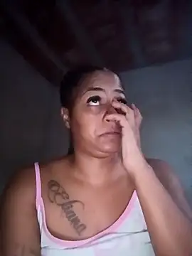 Snapshot of Giselabrunette25 chatting on 09.24.25 Giselabrunette25 online show from 09.24.25