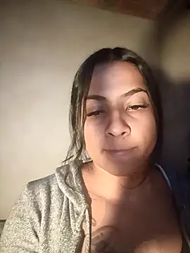 Snapshot of Giselabrunette25 chatting on 10.01.25 Giselabrunette25 online show from 10.01.25