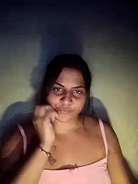 Snapshot of Giselabrunette25 chatting on 10.27.25 Giselabrunette25 online show from 10.27.25