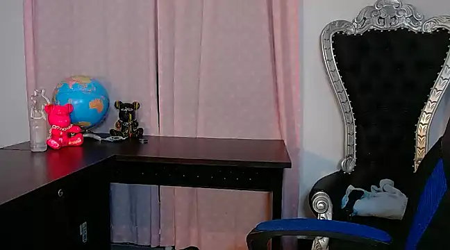 Snapshot of _baby_4u chatting on 01.10.25 baby 4u online show from 01.10.25