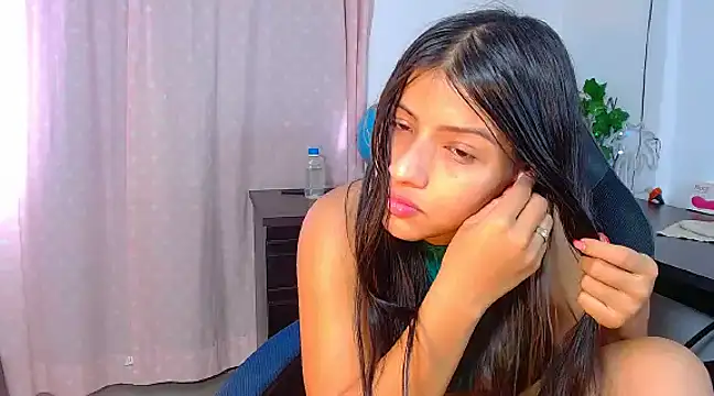 Snapshot of _baby_4u chatting on 02.10.25 baby 4u online show from 02.10.25