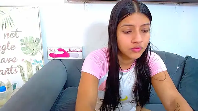 Snapshot of _baby_4u chatting on 03.11.25 baby 4u online show from 03.11.25