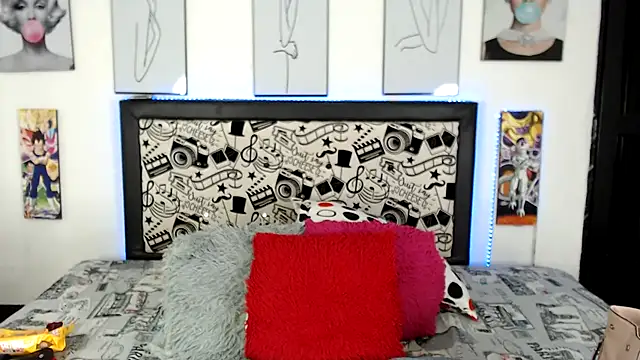 Rihana14 online show from 03.27.26