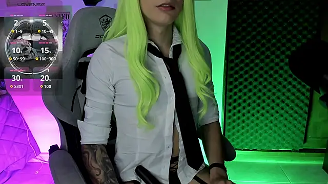 sofi pretty uwu- online show from 11.02.25