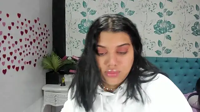 LindaBreeS online show from 02.21.25