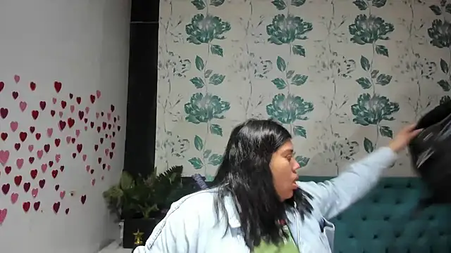 LindaBreeS online show from 03.15.25