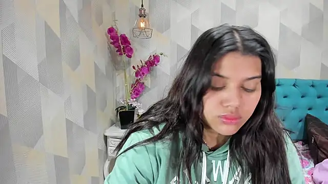 LindaBreeS online show from 09.11.25