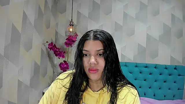 LindaBreeS online show from 10.13.25