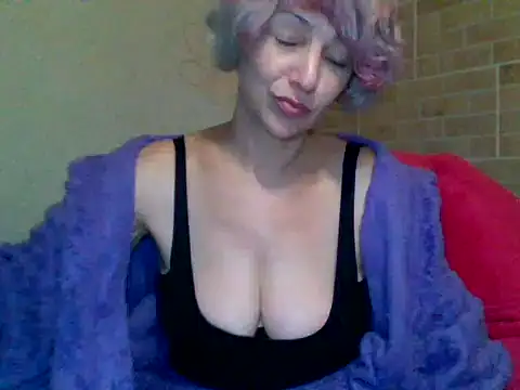 Lorie Carrie online show from 12.29.24