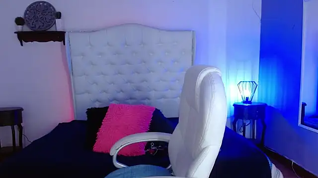 elena detroya online show from 12.13.24