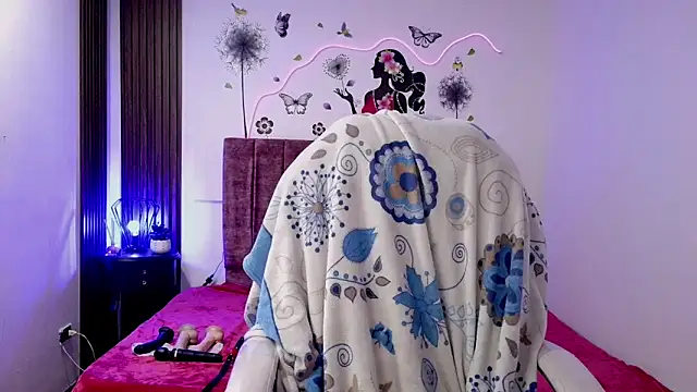 elena detroya online show from 12.15.25